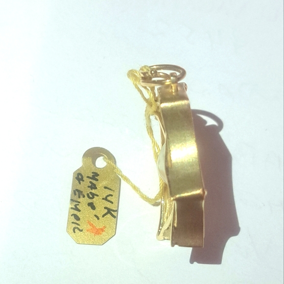 Mabe Pearl & Emerald 14k Yellow Gold Pendant - Picture 4 of 7